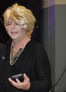 Drag Queen acusada de tener relaciones sexuales con un niño de 13 años
